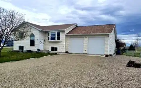 3341 Lilac Drive