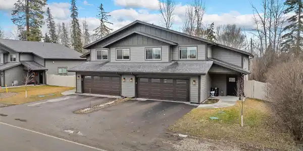 532 E Evergreen Drive