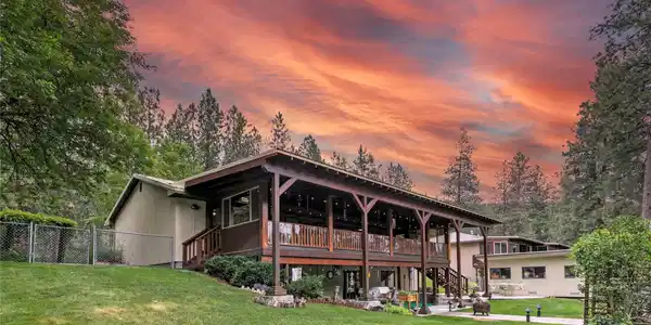 4570 Whitewater Park