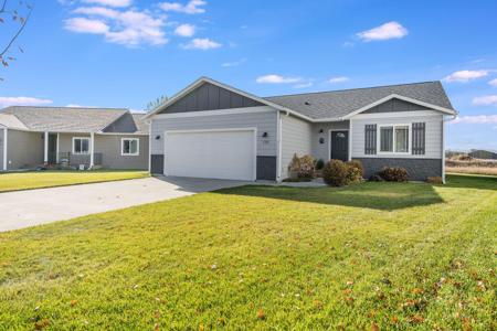 136 Weimar Way