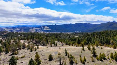 4849 Iron Ridge Loop