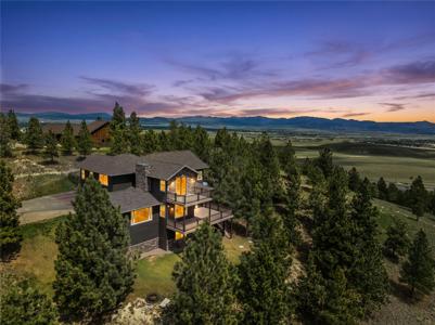 30 Meadowgrass Road
