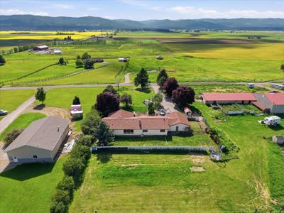 605 Farm View Lane