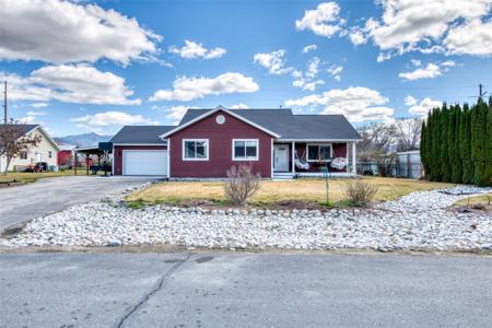 1084 Centennial Lane