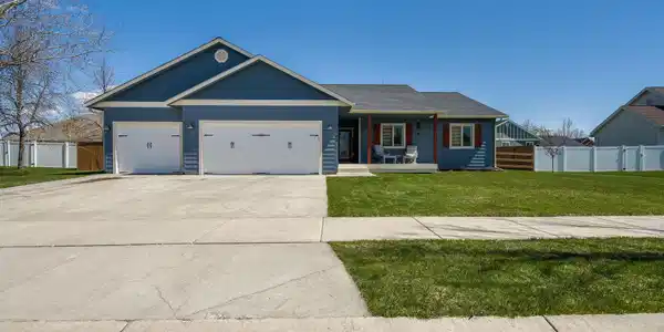 105 Oberlin Loop