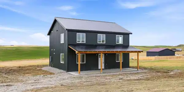 2 Saddle View Circle