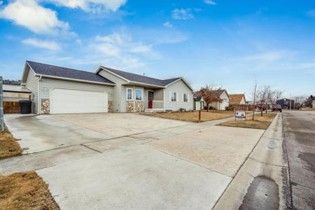 2168 Golden Eye Court