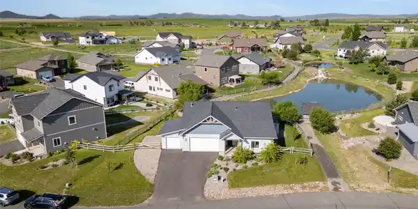 5515 Thimbleberry Loop