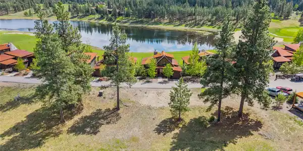 53 Cottage Lake Lane
