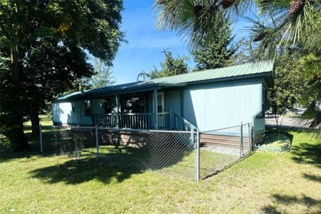 305 Forest Hill Village