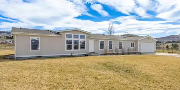 4023 Sunnyside Cemetery Road