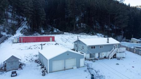 22225 Wallace Creek Road