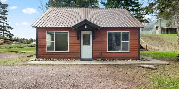 631 US Hwy 2 E