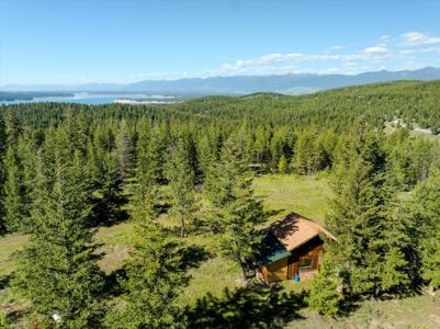 747 Grand View Drive