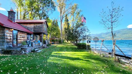 22703 MT Hwy 83