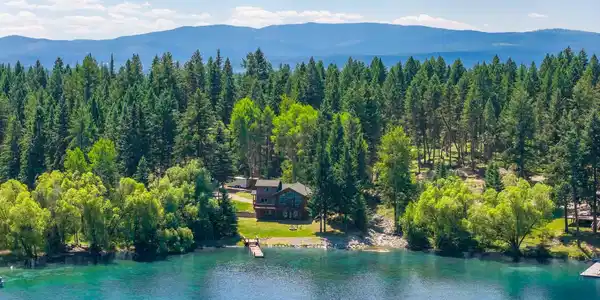 2229 Glen Lake Road