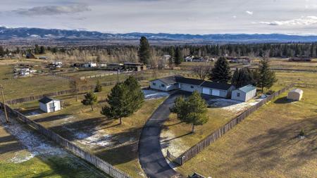 106 Vantage Lane
