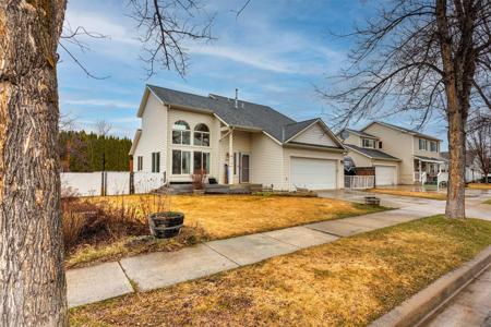 2825 Stratford Lane