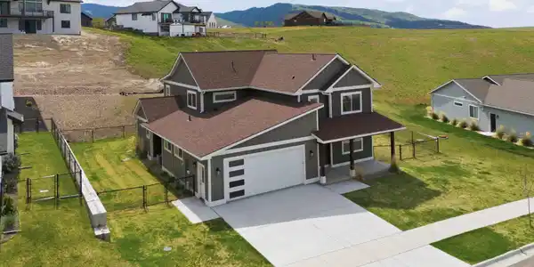 7042 Max Drive