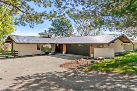 2731 Huckleberry Drive