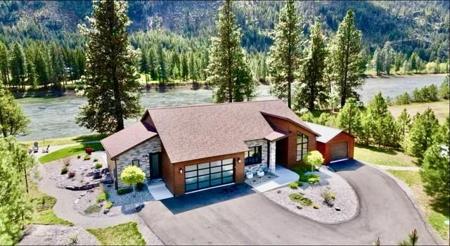 2 Mahonia Court