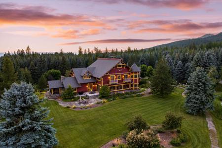 3039 and 3005 Foothill Road