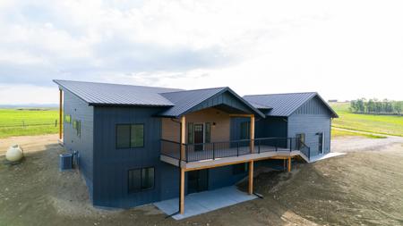 406 2nd Road SW