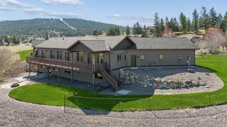 111 Double Eagle Court