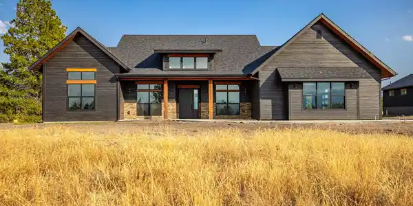 110 Paradise Loop