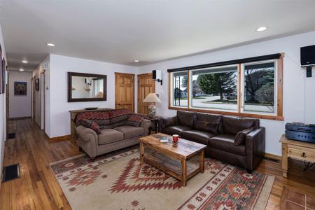 1306 Columbia Drive