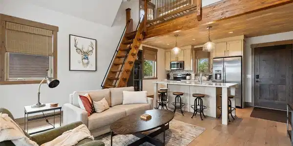 15 Haflinger Cottage Way