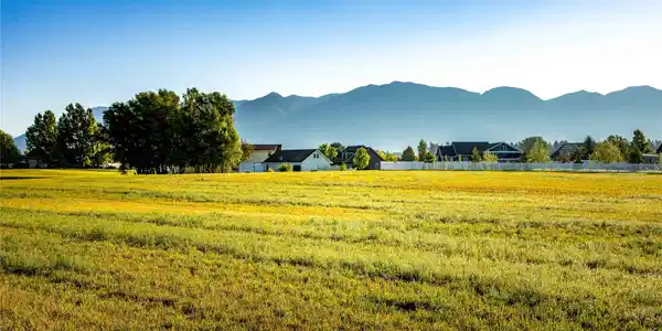 287 Holbrook Drive