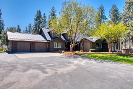 229 Camas Creek Loop