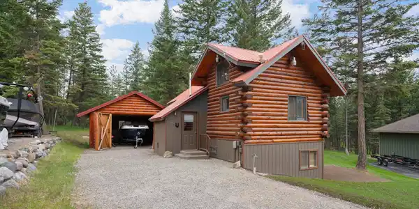 399 Kokanee Drive