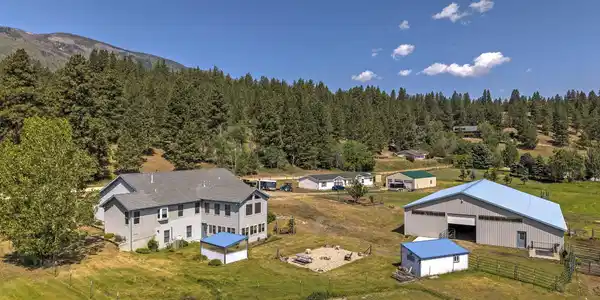 511 & 499 Gold Creek Loop