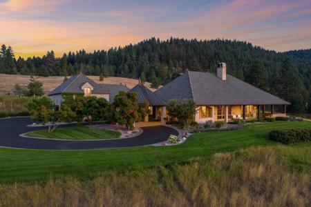 2761 Contour Road