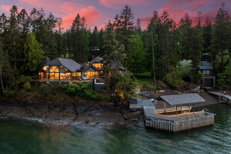 275 Tamarack Terrace