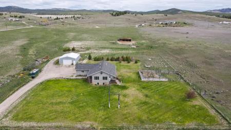 1910 No Creek Court