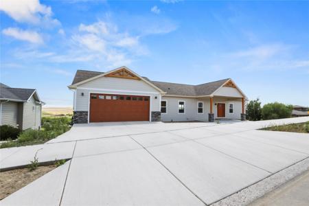1909 Whispering Ridge Drive