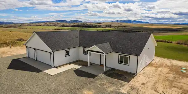 107 Skyview Lane