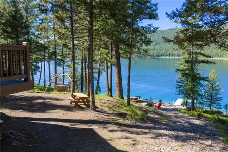118 Locke Bay Drive E