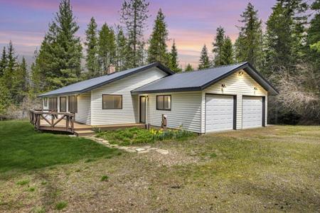 71 Four Corners Road N