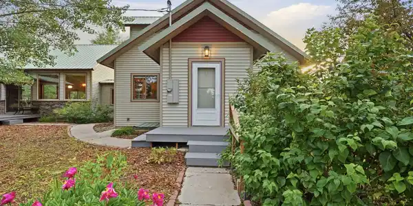 217 Lower Rainbow Road