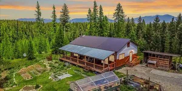 16 Porcupine Ridge Road