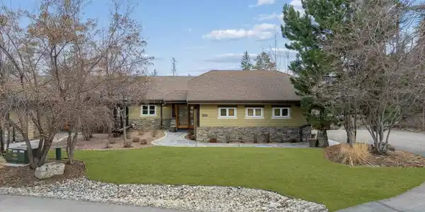 335 Jib Lane