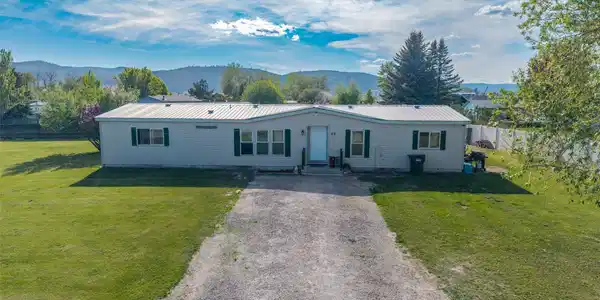 62 Silver Leaf Drive