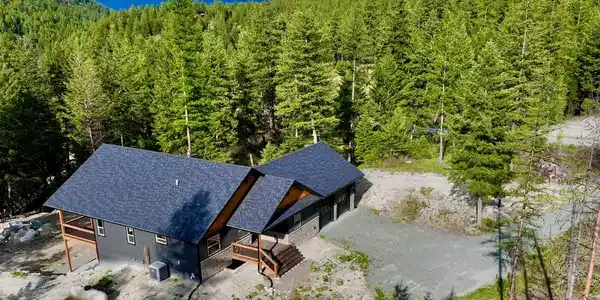 202 Angus Drive