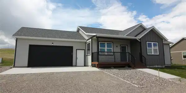 600 Mountain View Drive