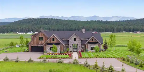 2053 Spring Prairie Ranch Road