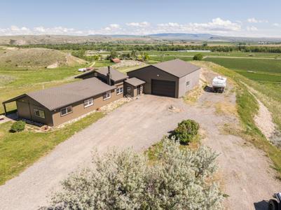 72 Devries Lane